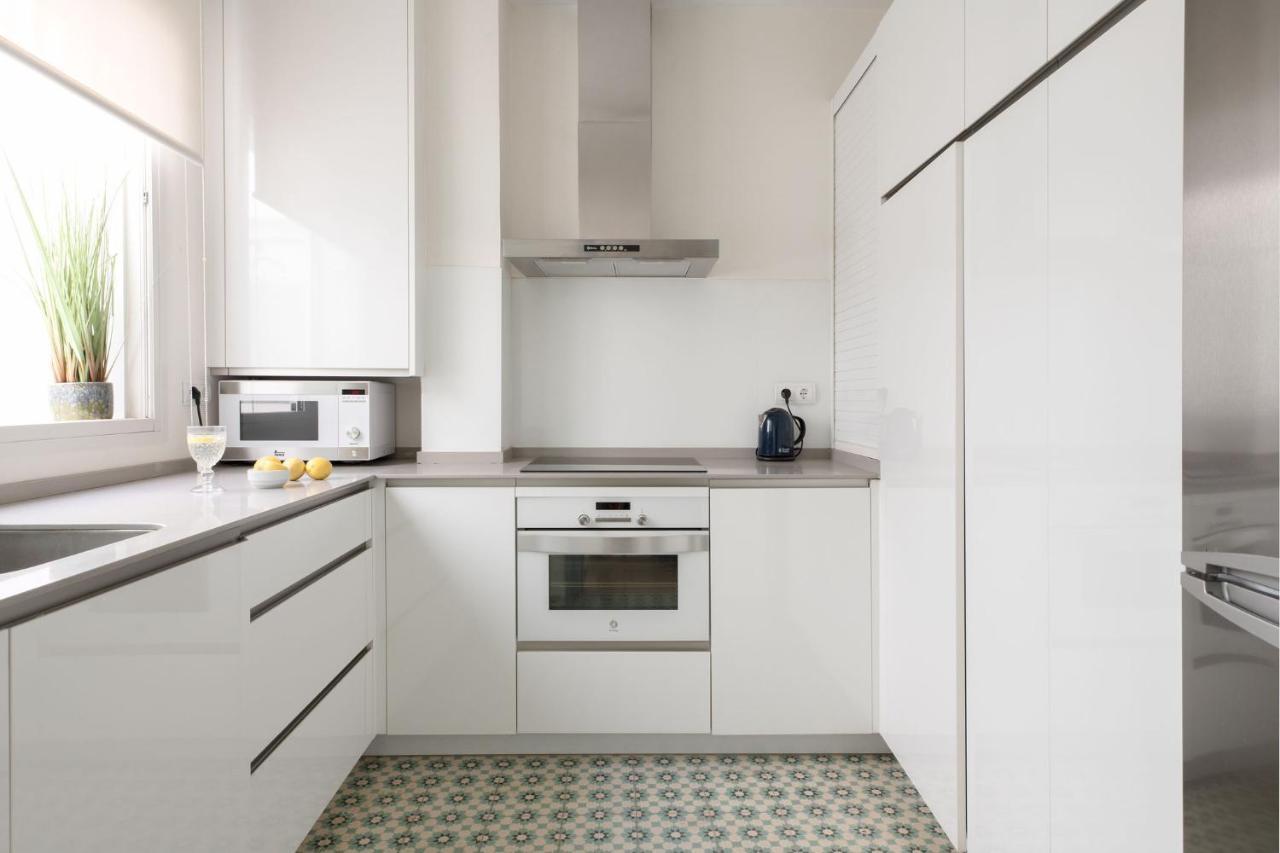 Plaza Nueva 2 Bedrooms & 2 Bathrooms Севилья Экстерьер фото